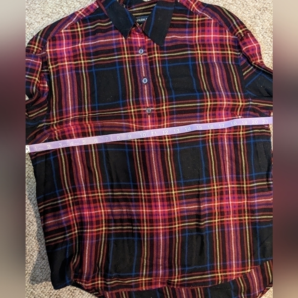 CALVIN Klein 1/4 button front flannel, size M - Picture 4 of 9